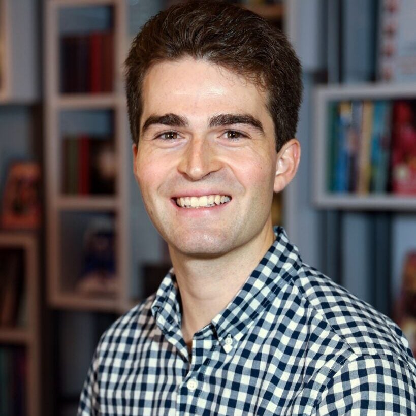 headshot linkedin headshot linkedin
