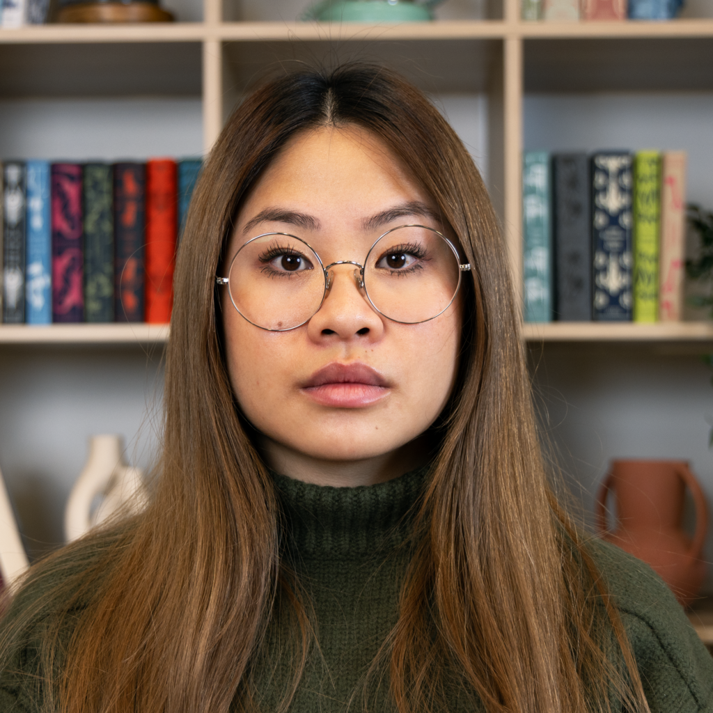 editorial assistant leila sandlin portrait
